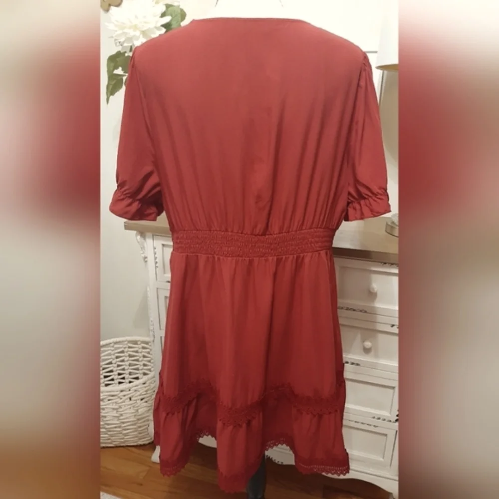 NWT Allegra K V-Neck Smocked Elastic Waist Boho Crochet Lace Trim Mini Dress - Picture 9 of 10